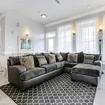 5Br Penthouse With Amenities Near Fq