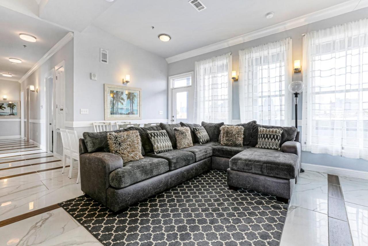5br Penthouse With Amenities Near Fq * New Orleans